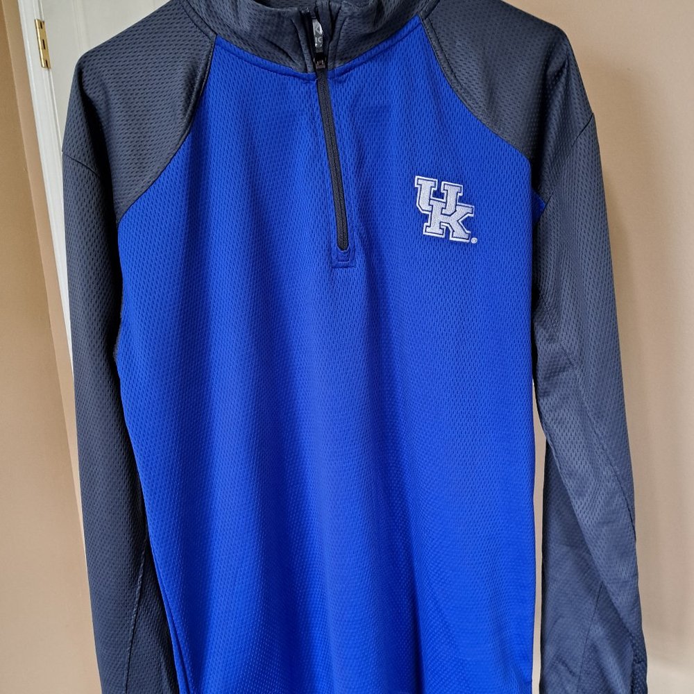 University of KY Large  1/4 zip shirt